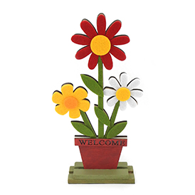 Easter flowers wooden table decor